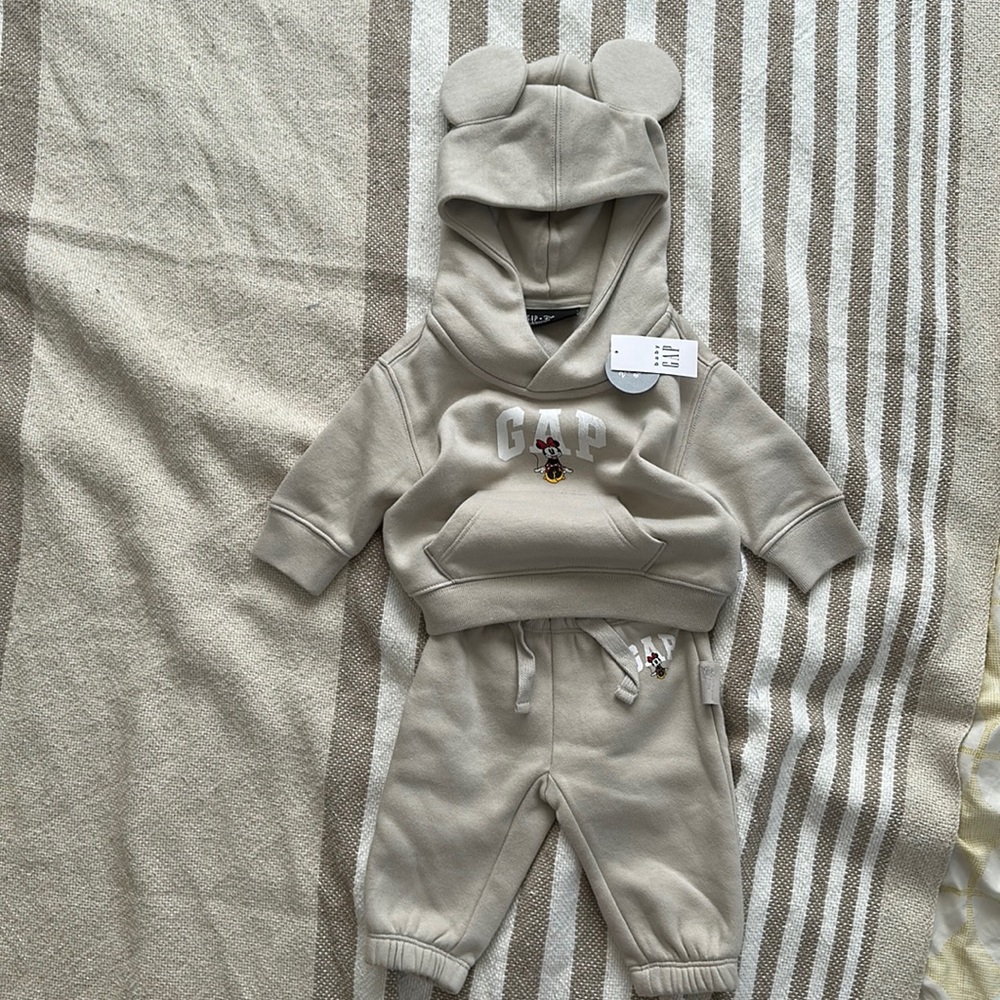 Baby Gap Minnie Mouse hoodie set